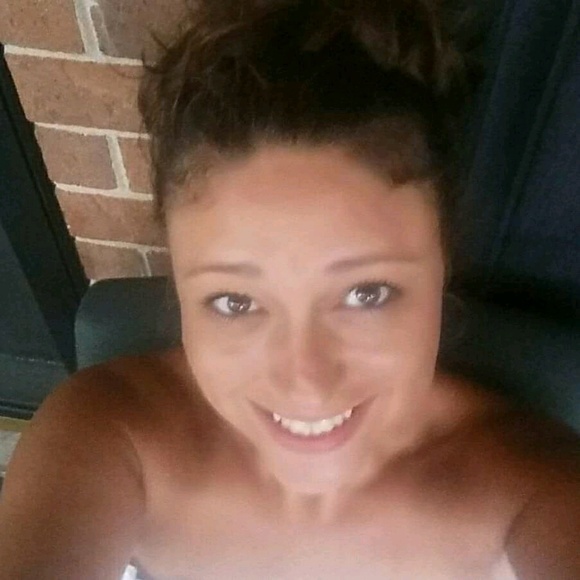 Meet your Posher, Elizabeth - Picture 1 of 1